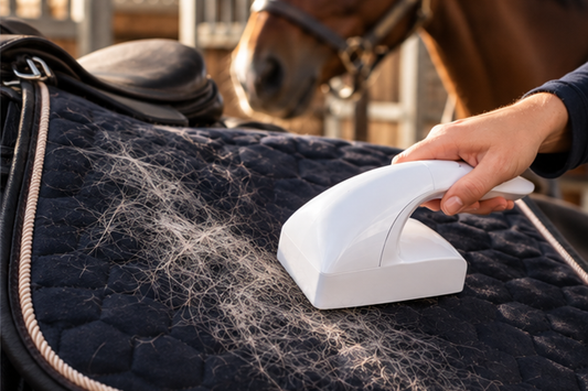 Wedstrijdspullen schoonmaken — Equamity HorseHair Clean Roller